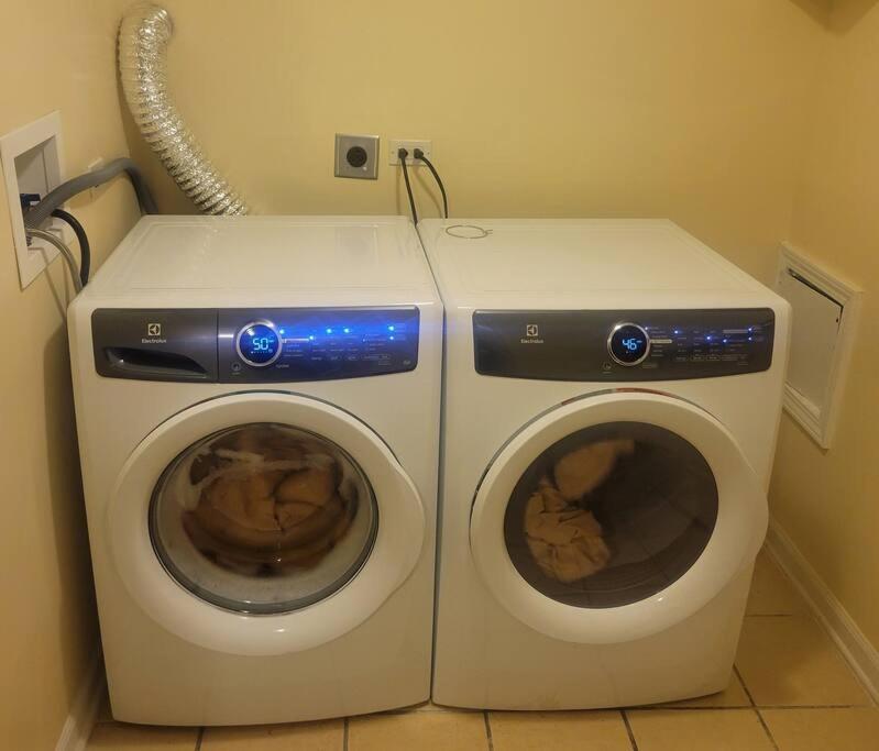 Charming 3BD 2BTH Apartment